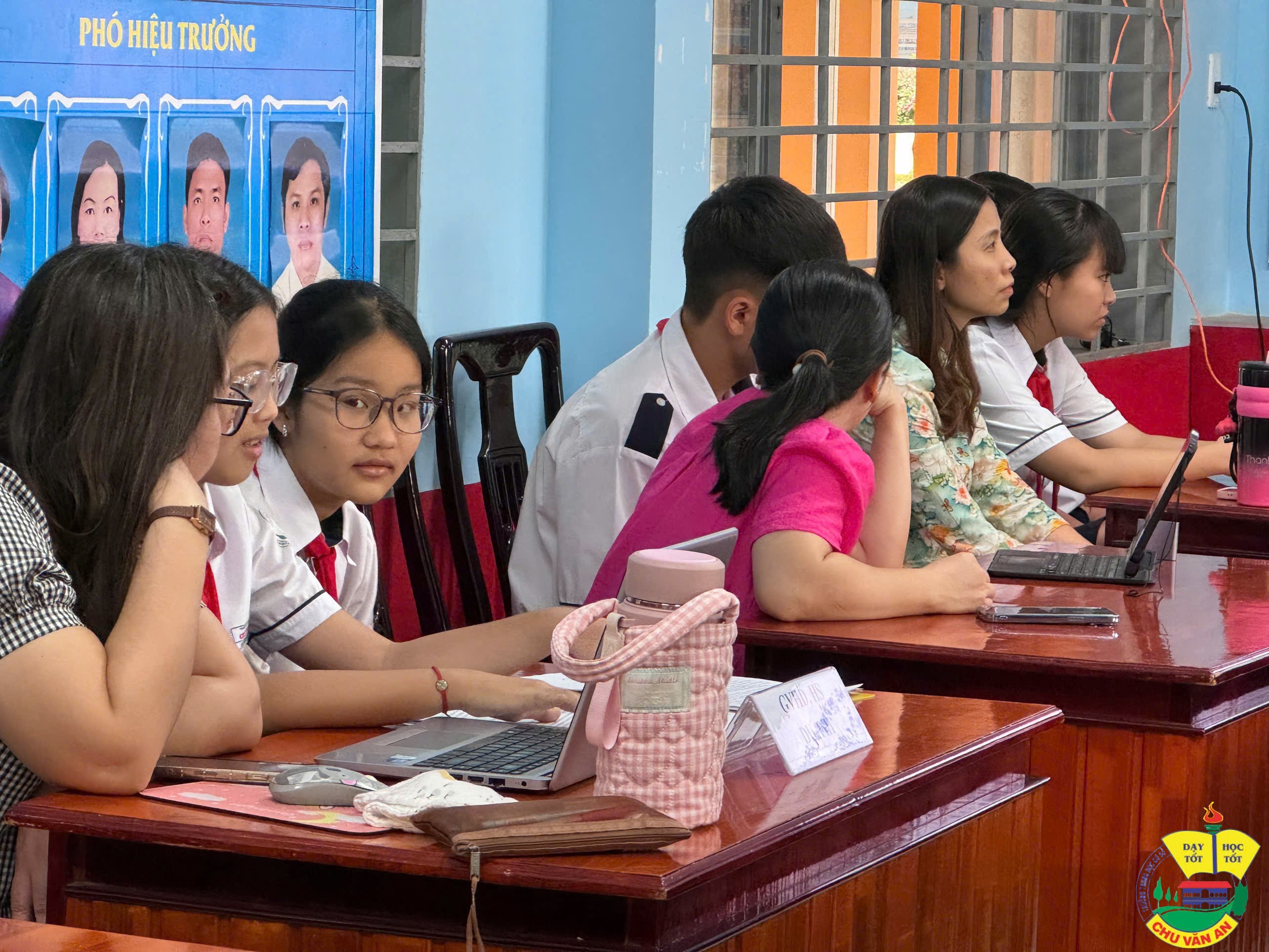 z7392799758873 095dc72ef36e43229287fe44effd0172