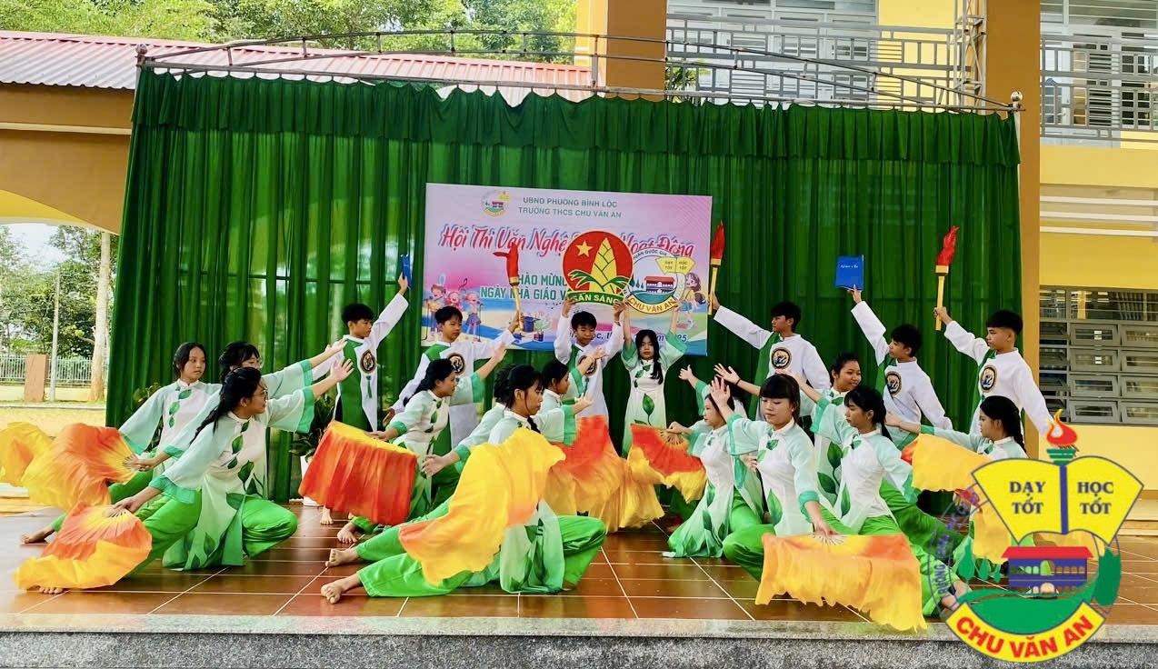 Văn nghệ 20/11<br />
 