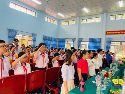 ĐẠI HỘI LIÊN ĐỘI TRƯỜNG THCS CHU VĂN AN NHIỆM KỲ 2025 – 2026: NGÀY HỘI LỚN CỦA TUỔI TRẺ VỚI NIỀM TIN, KHÁT VỌNG VÀ ĐOÀN KẾT